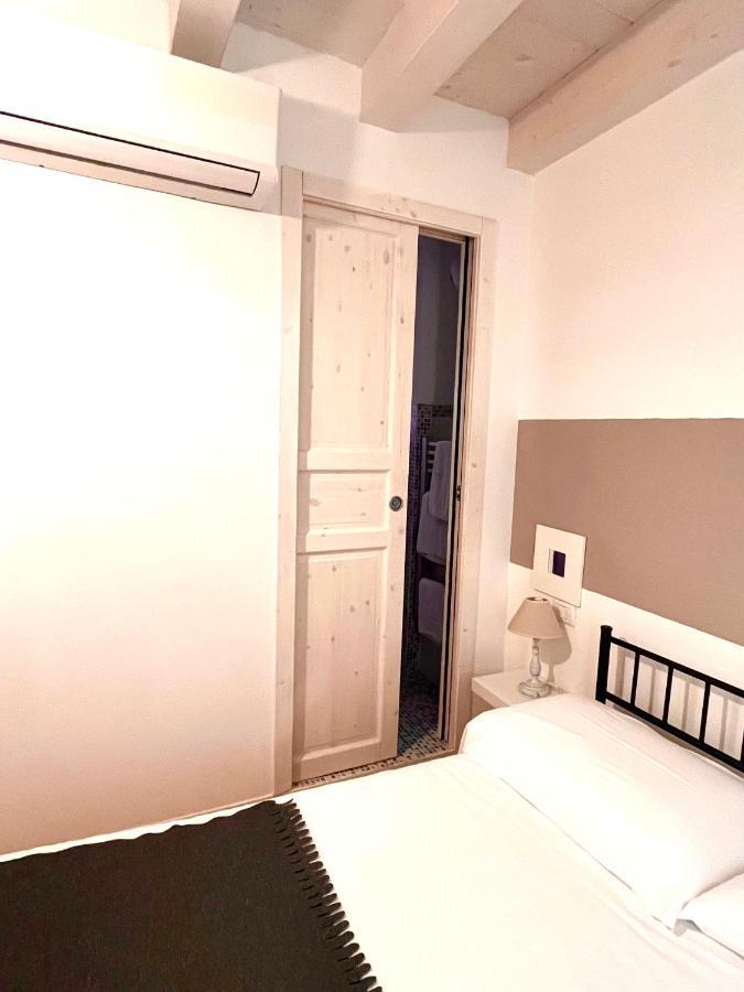 Residenza Serena B&B -Centro Storico Mantua Buitenkant foto